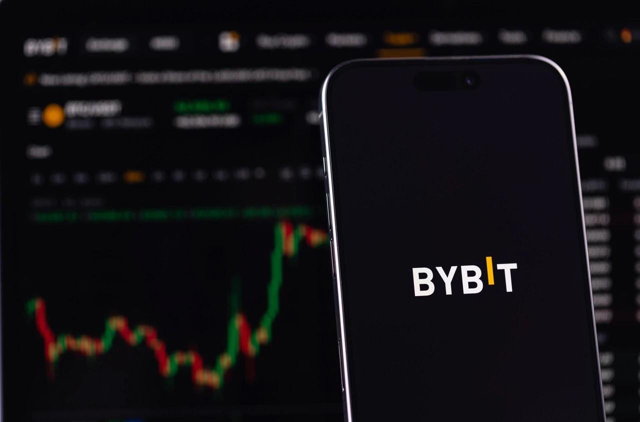 Bybit以2.39亿美元价值退出Spike，并向Bitget和Binance转让价值2.39亿美元的资产